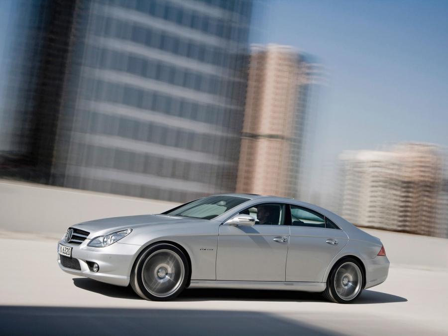 Mercedes-Benz CLS63 AMG 2008 года  (фото 10 из 17)